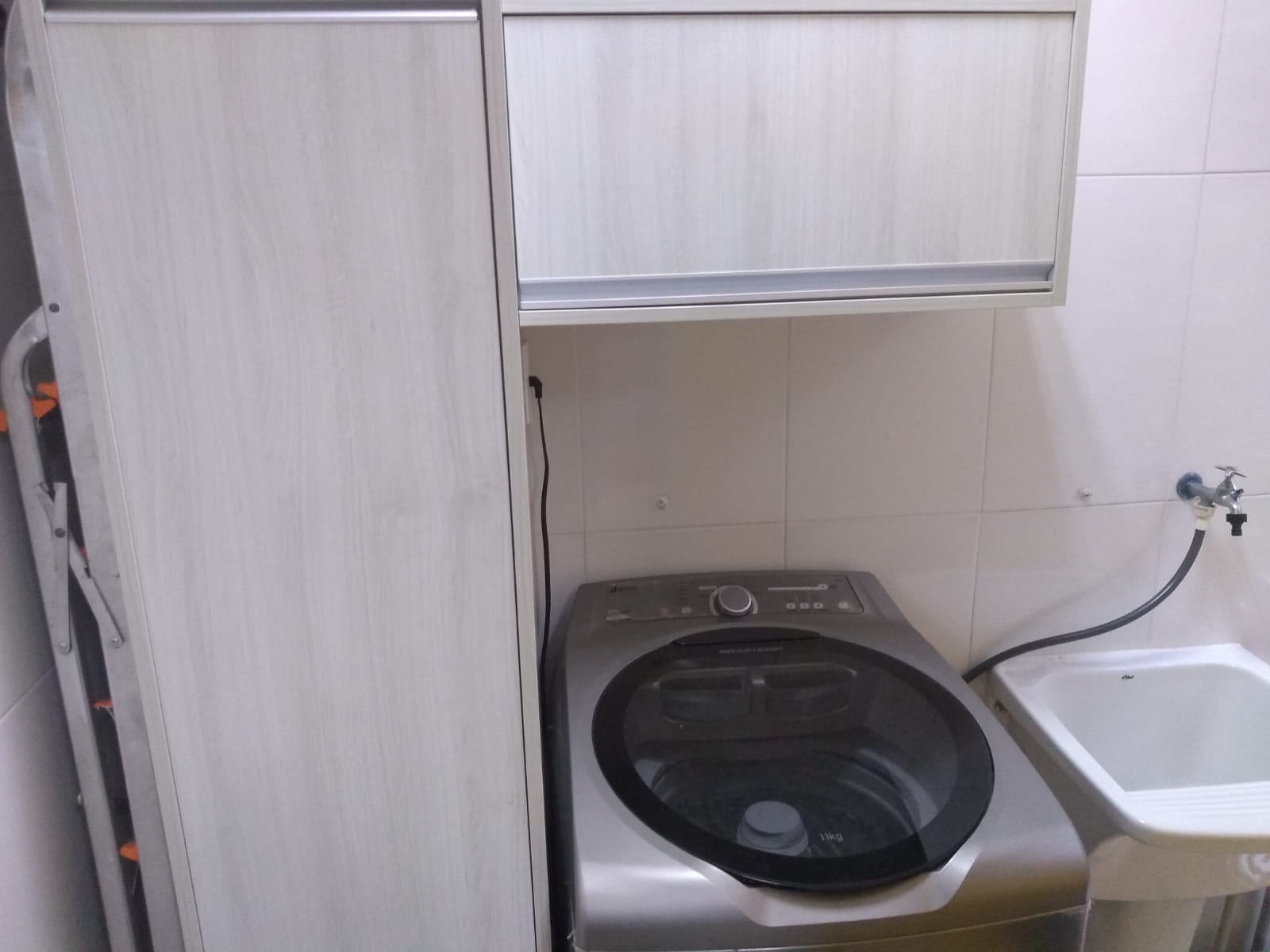 Sobrado Frontal de Esquina na Vila Carrão Semi Mobiliado - 85m² de Área Construída