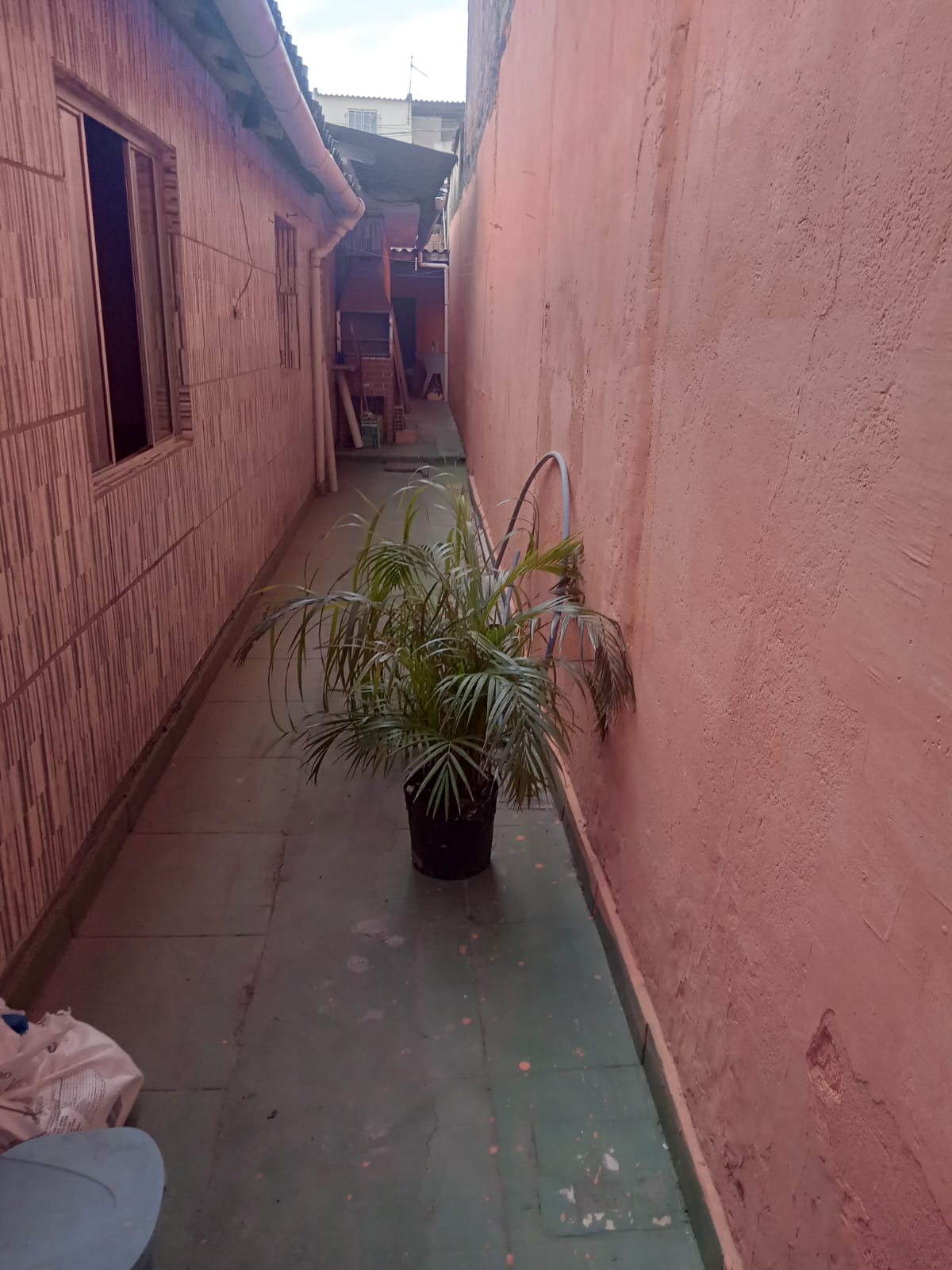 Casa Térrea com Excelente Estrutura e Churrasqueira – Jd Helena / São Miguel Paulista