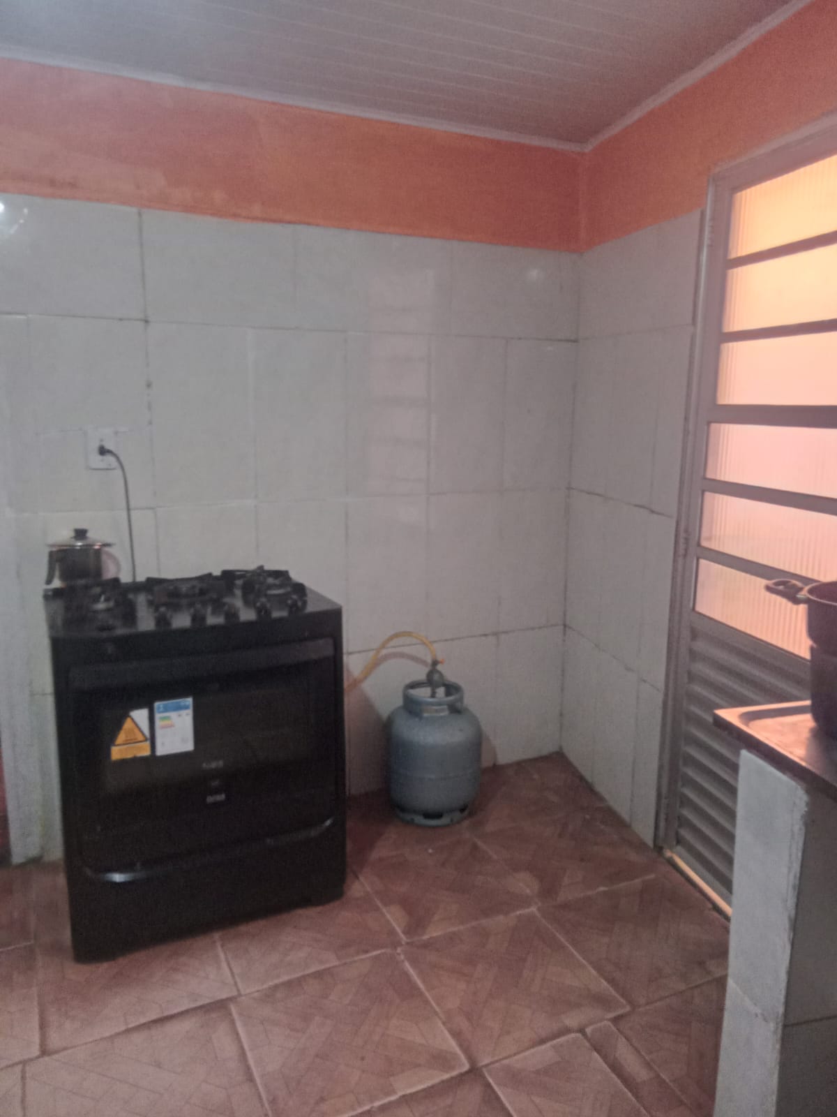 Casa Térrea com Excelente Estrutura e Churrasqueira – Jd Helena / São Miguel Paulista