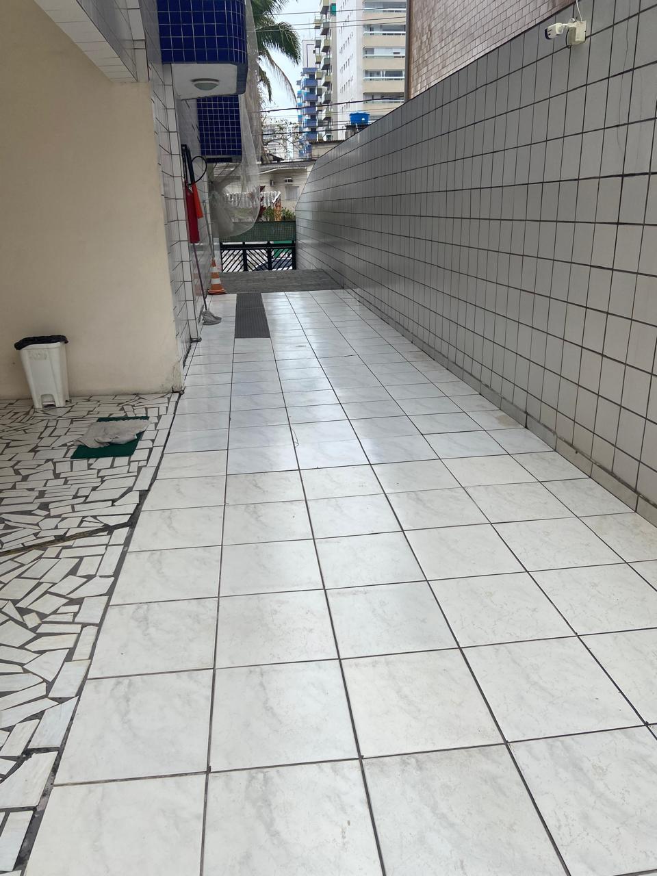 Oportunidade Única na Praia Grande – Apartamento Mobiliado a 3 Quadras do Mar