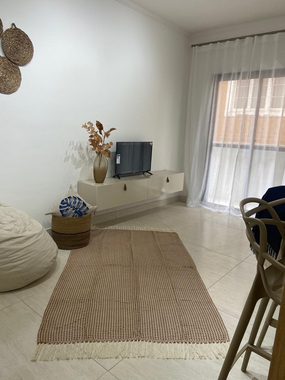 Oportunidade Única na Praia Grande – Apartamento Mobiliado a 3 Quadras do Mar