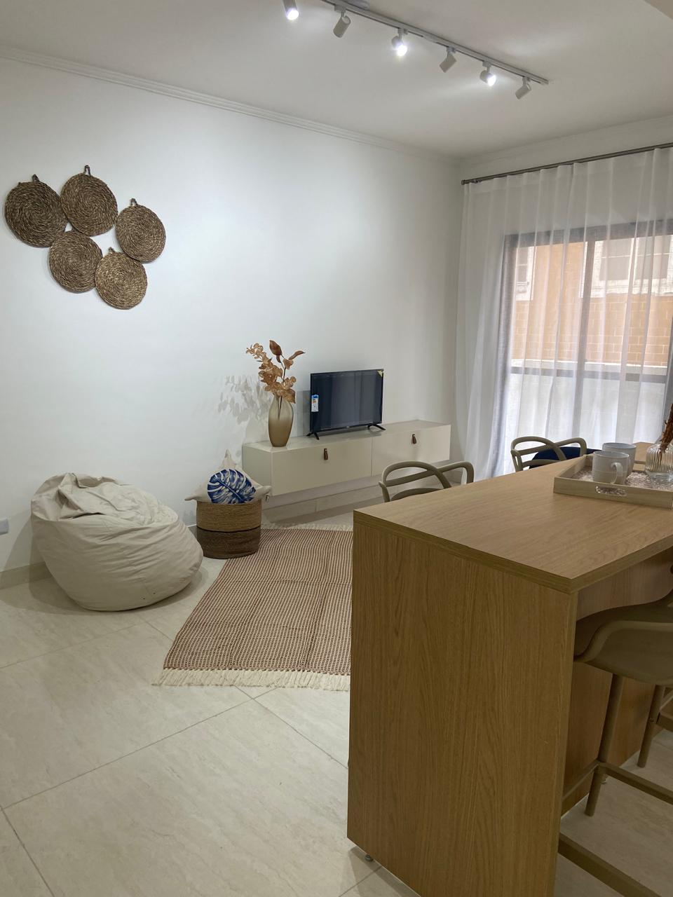 Oportunidade Única na Praia Grande – Apartamento Mobiliado a 3 Quadras do Mar