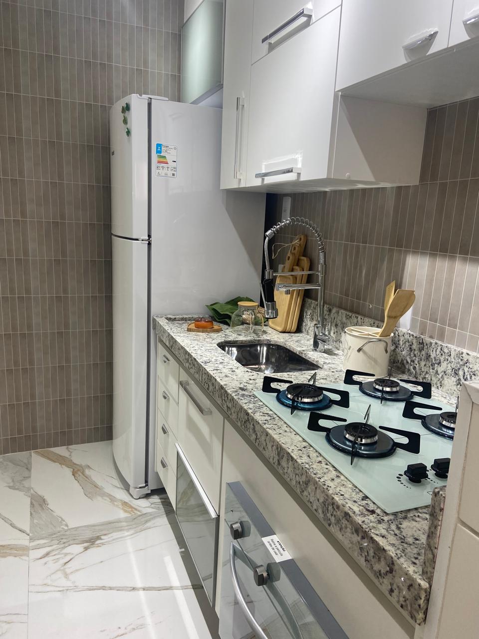 Apartamento Completo, Mobiliado e com Lazer Total no Coração da Cidade