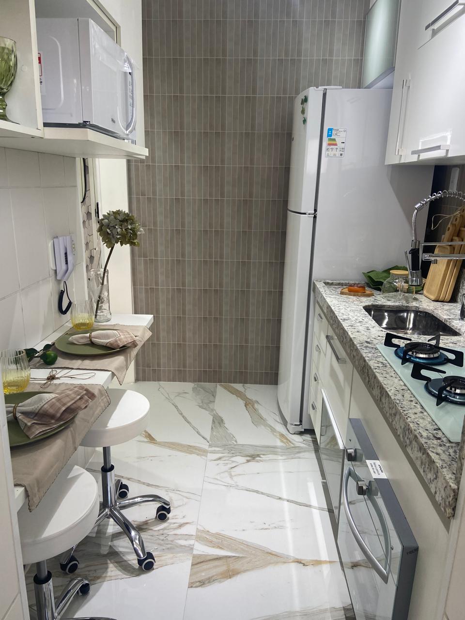 Apartamento Completo, Mobiliado e com Lazer Total no Coração da Cidade