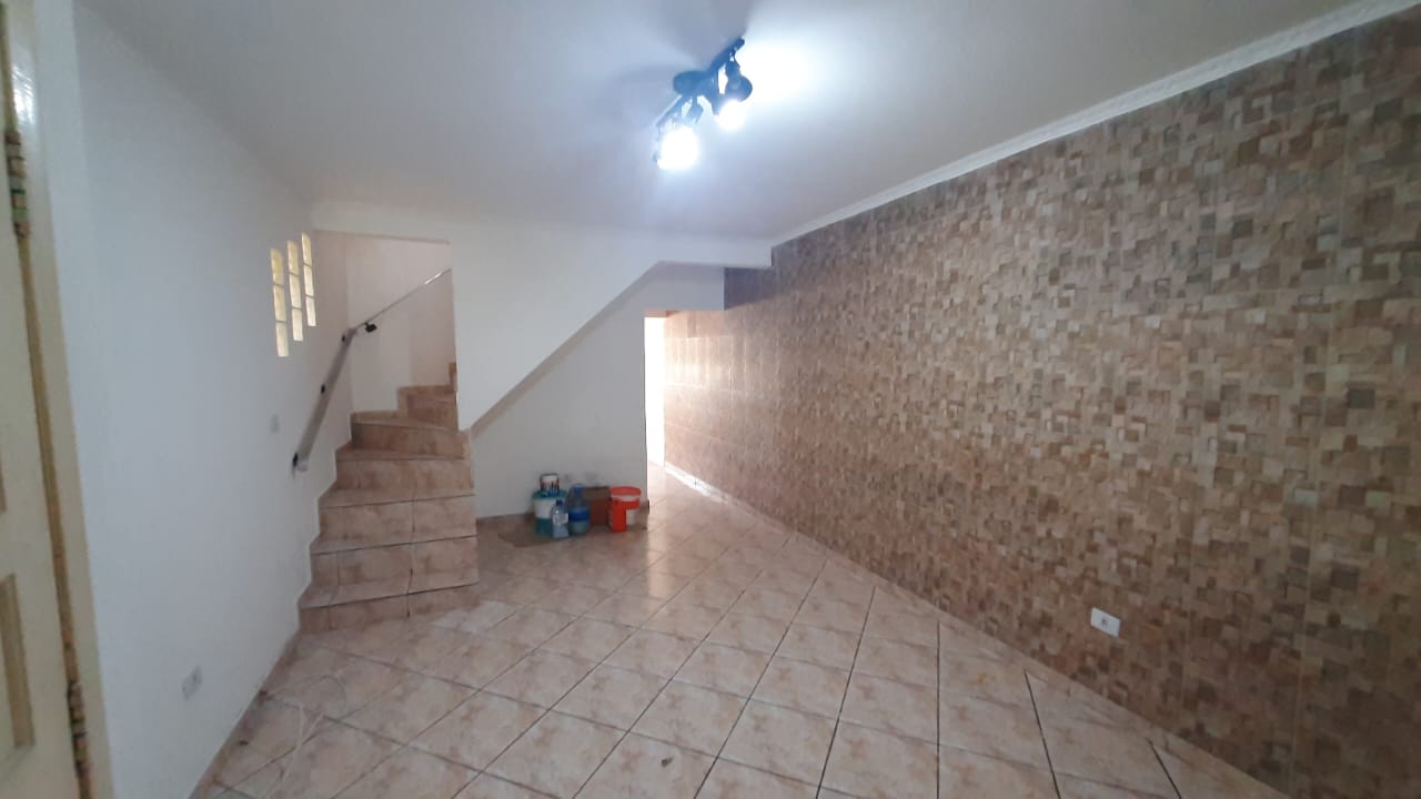 Oportunidade Única no Camilópolis – Sobrado Amplo com Espaço Gourmet