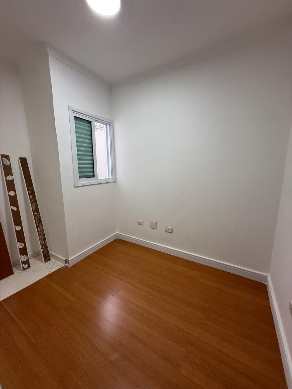 Apartamento Sem Condomínio na Vila Guiomar – Conforto e Localização Privilegiada