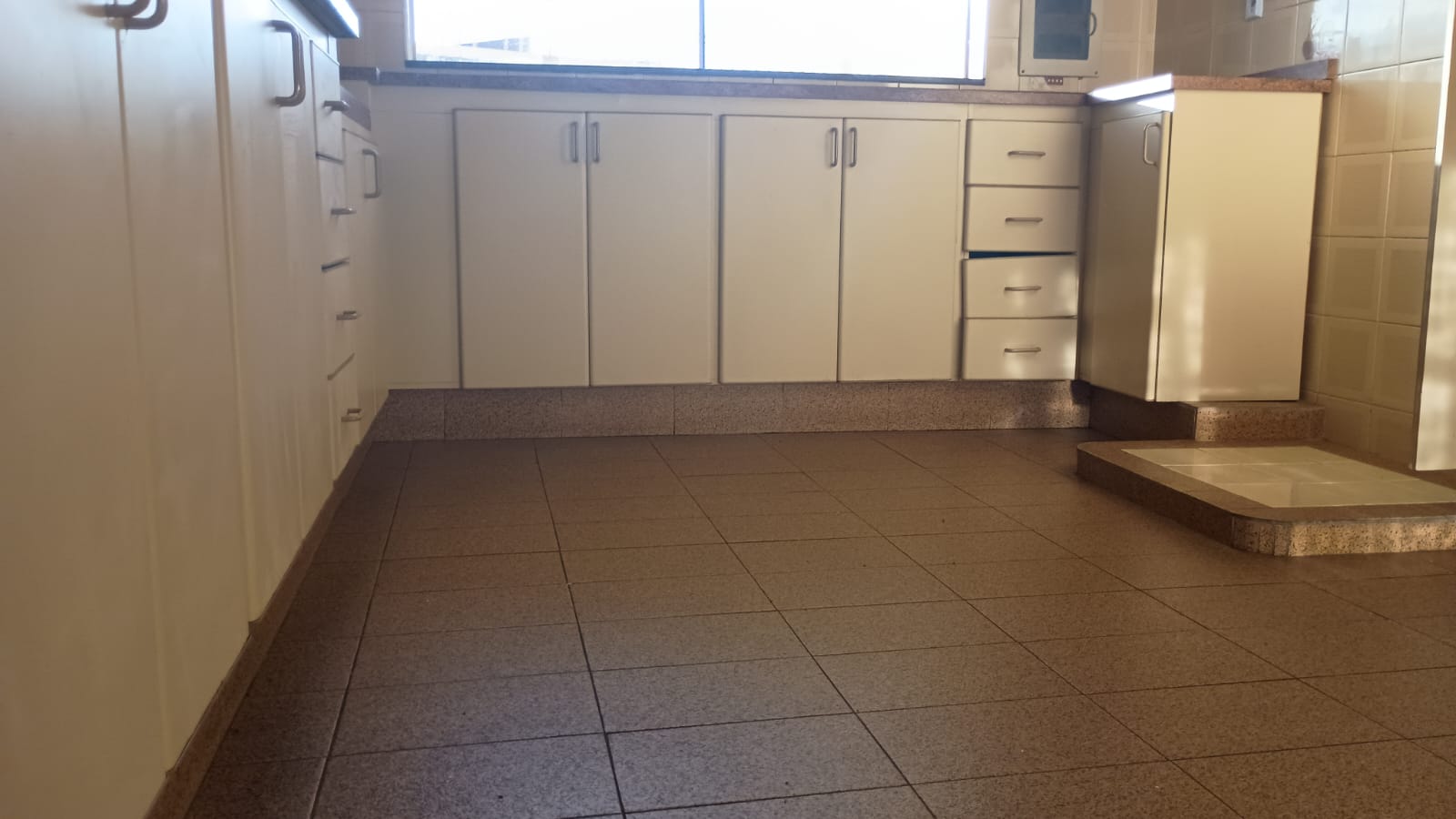 Esse Sobrado Vai Fazer Você Mudar de Padrão - Parque Novo Oratório / Santo André