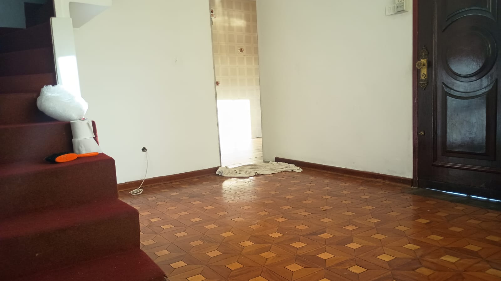 Esse Sobrado Vai Fazer Você Mudar de Padrão - Parque Novo Oratório / Santo André