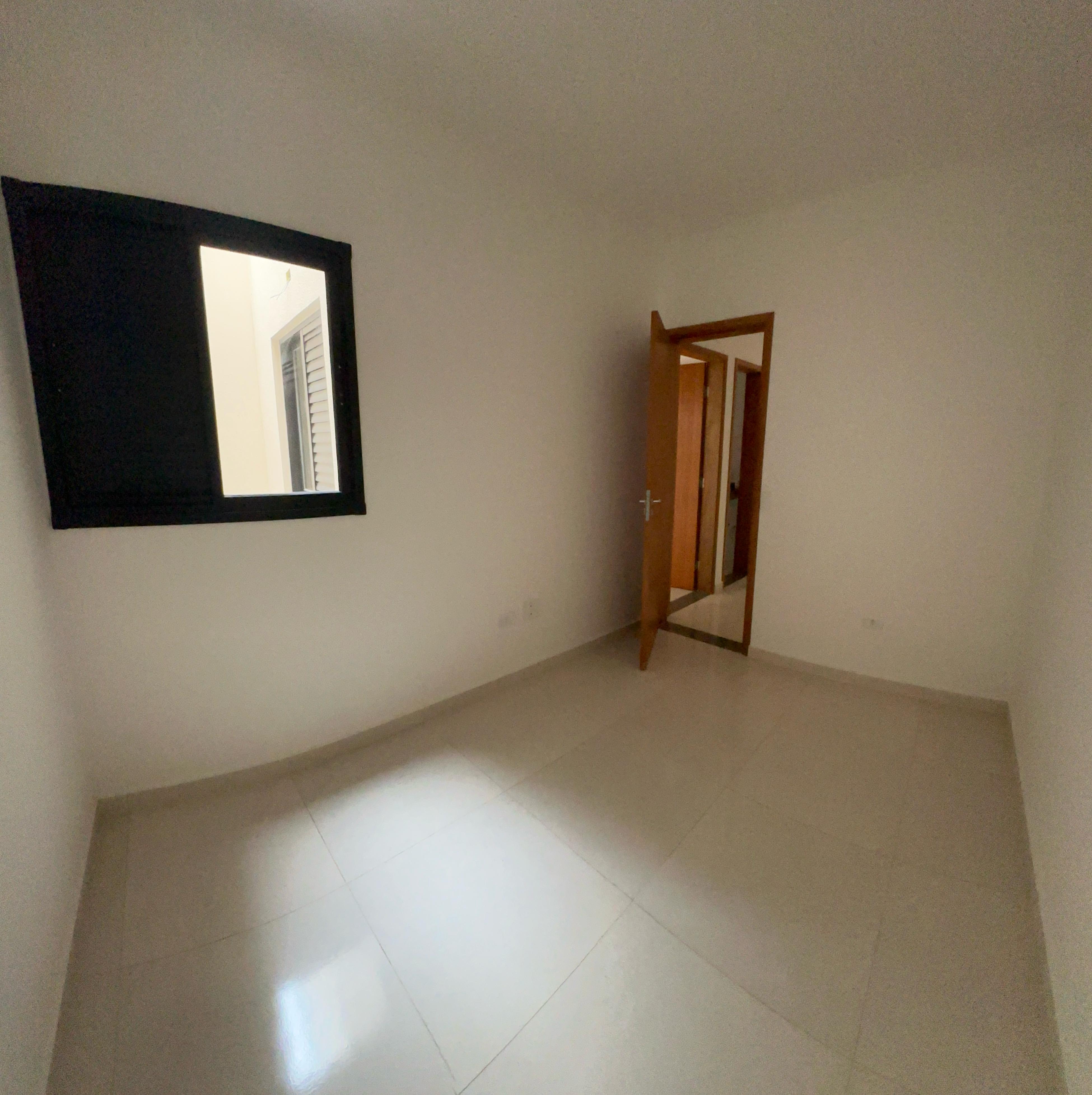 APARTAMENTO À VENDA – SEM CONDOMÍNIO (Prédio com Elevador)