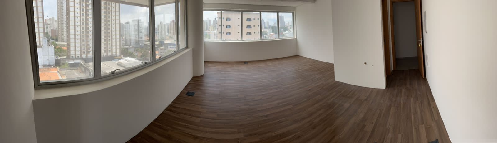 SALA COMERCIAL - Centro de Sto. André (Venda ou Locacão)