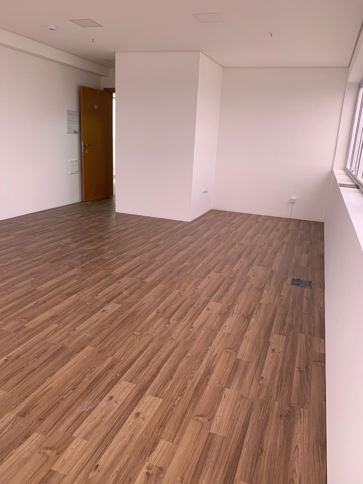 SALA COMERCIAL - Centro de Sto. André (Venda ou Locacão)