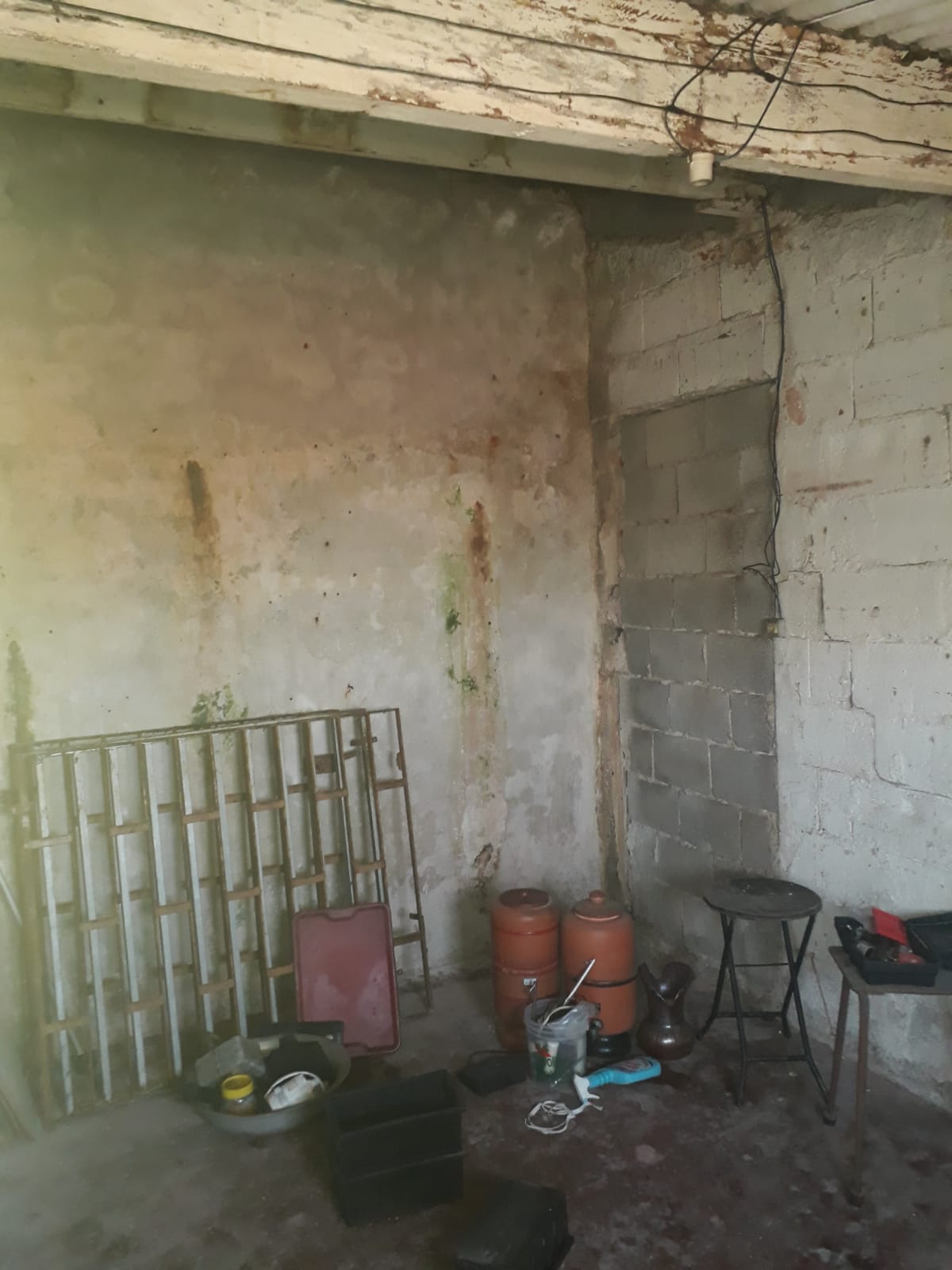 Casa Térrea em Lote Inteiro - Jardim Elba