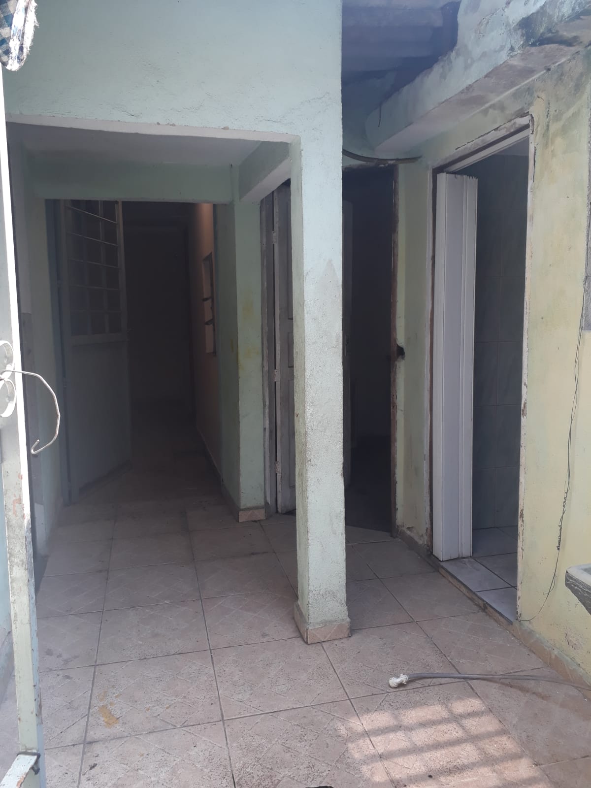 Casa Térrea em Lote Inteiro - Jardim Elba