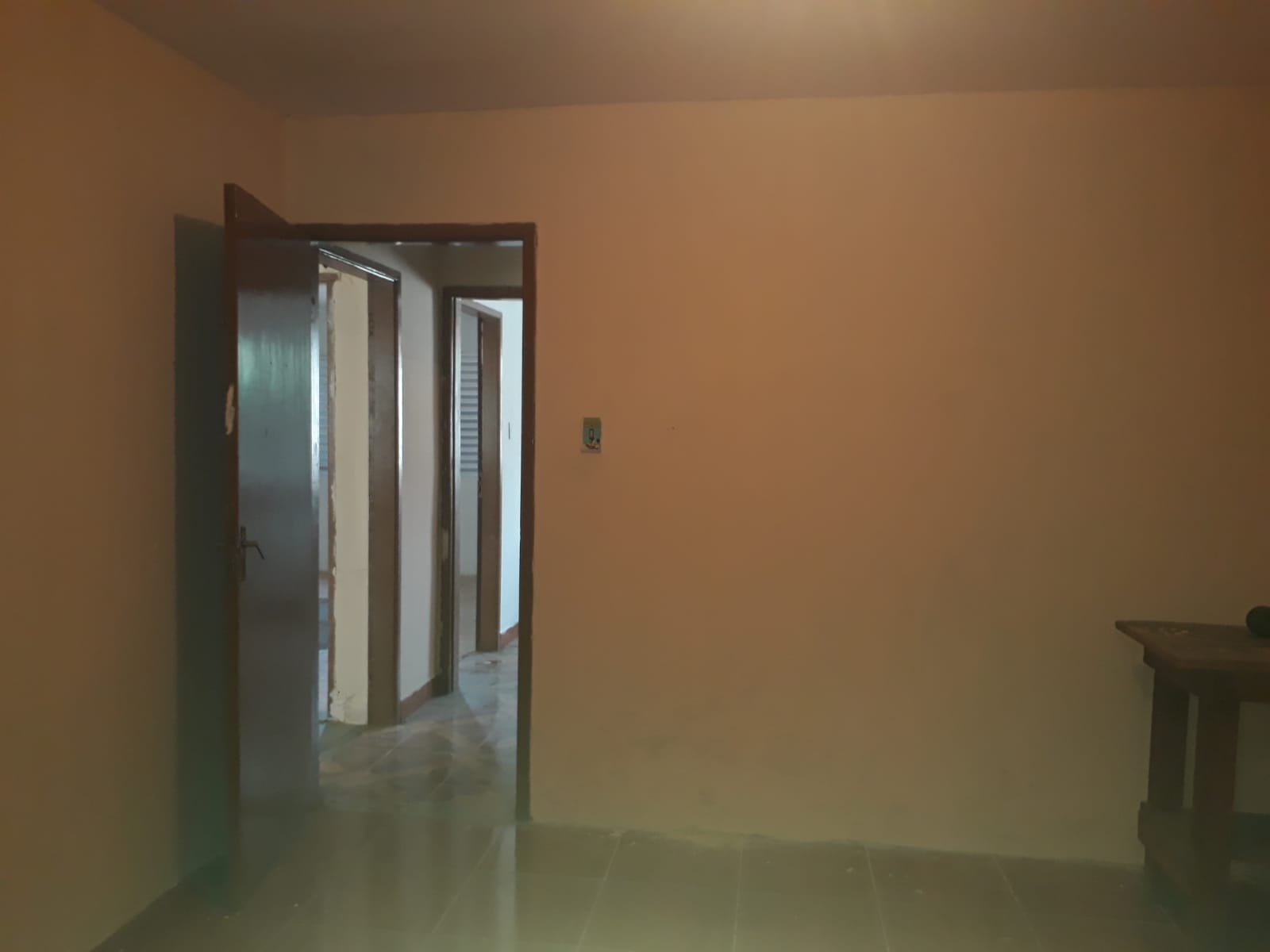 Casa Térrea em Lote Inteiro - Jardim Elba