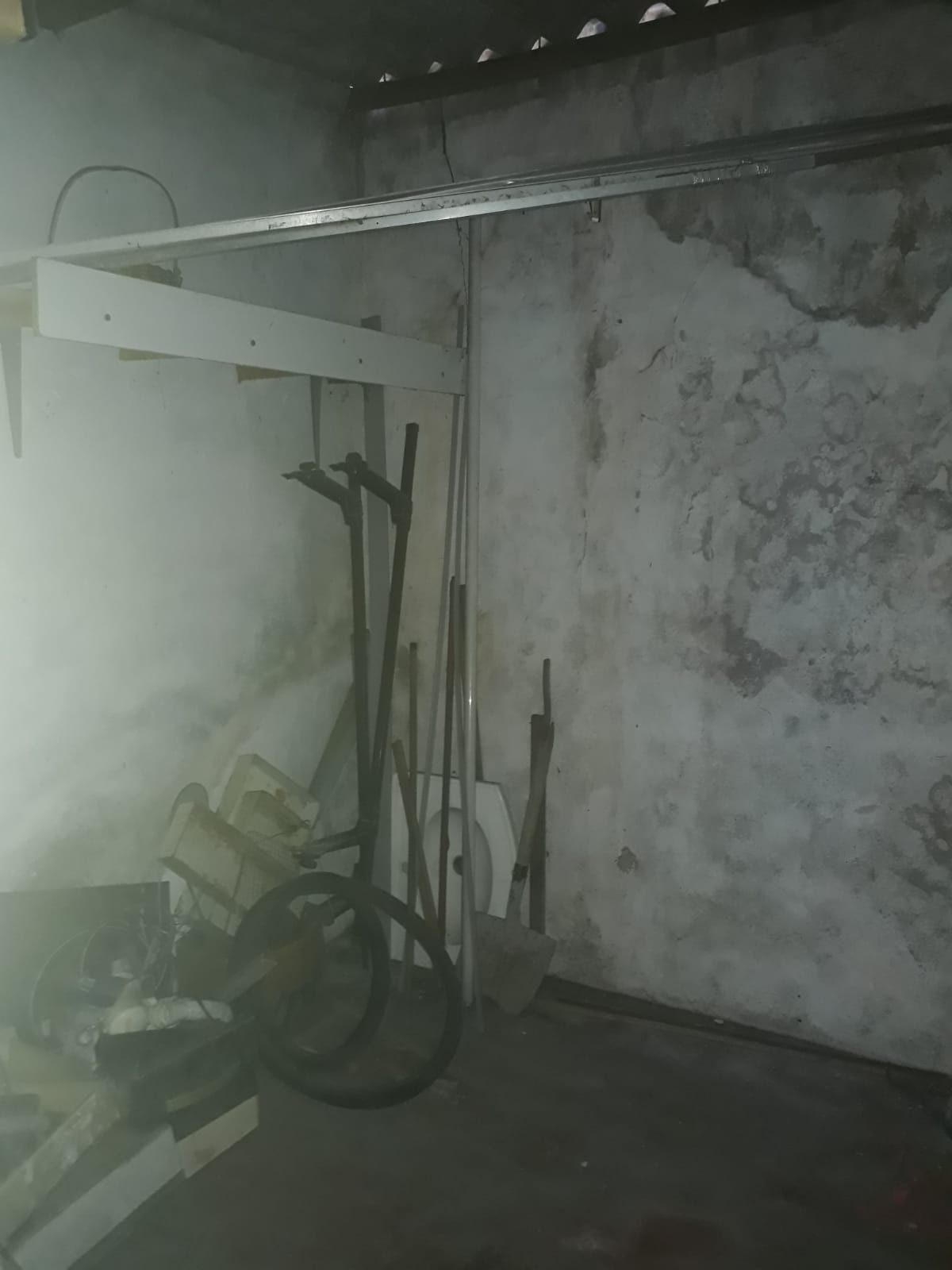 Casa Térrea em Lote Inteiro - Jardim Elba