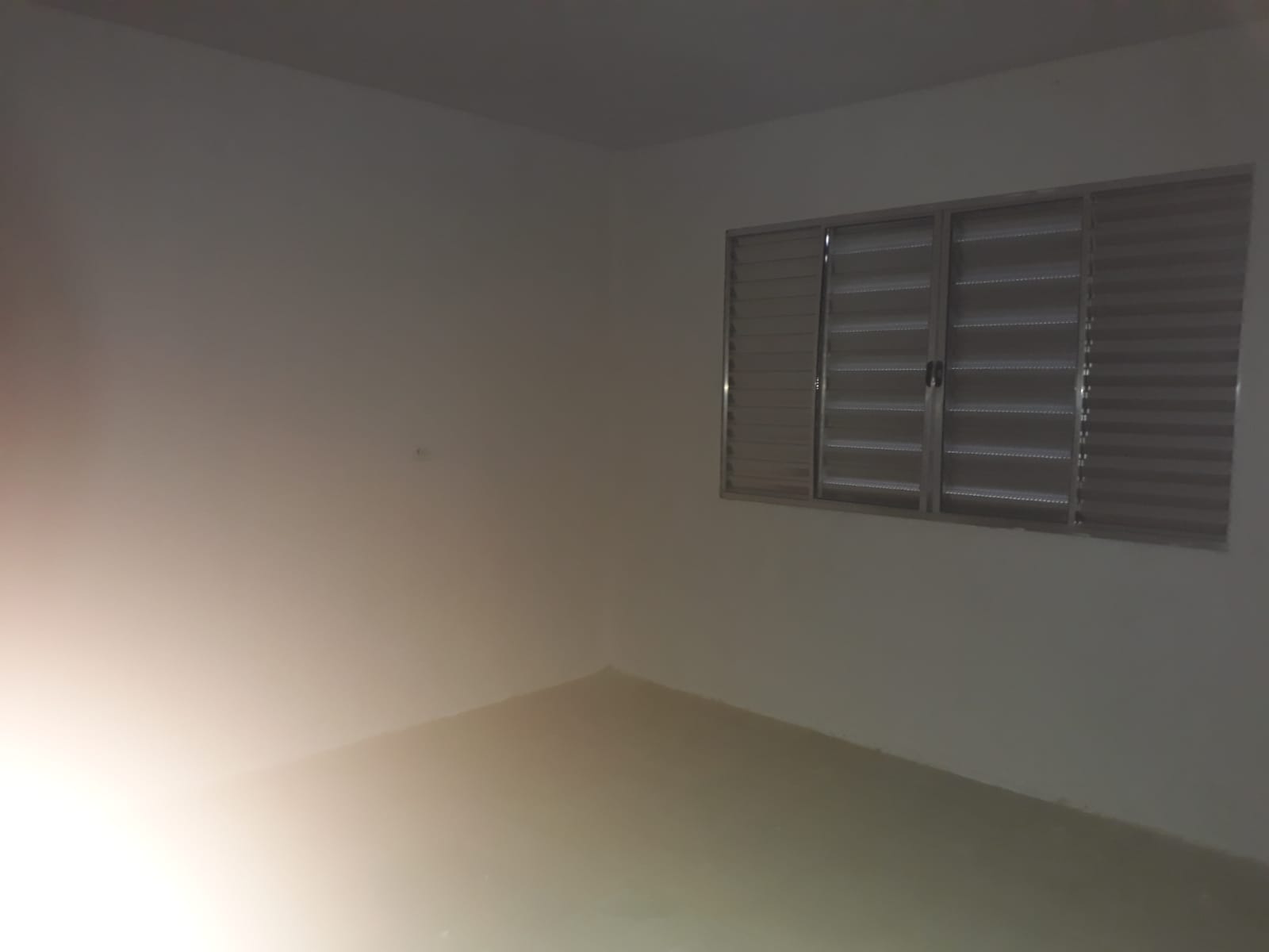Casa Térrea em Lote Inteiro - Jardim Elba
