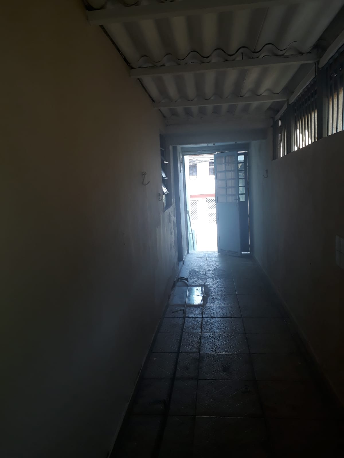 Casa Térrea em Lote Inteiro - Jardim Elba