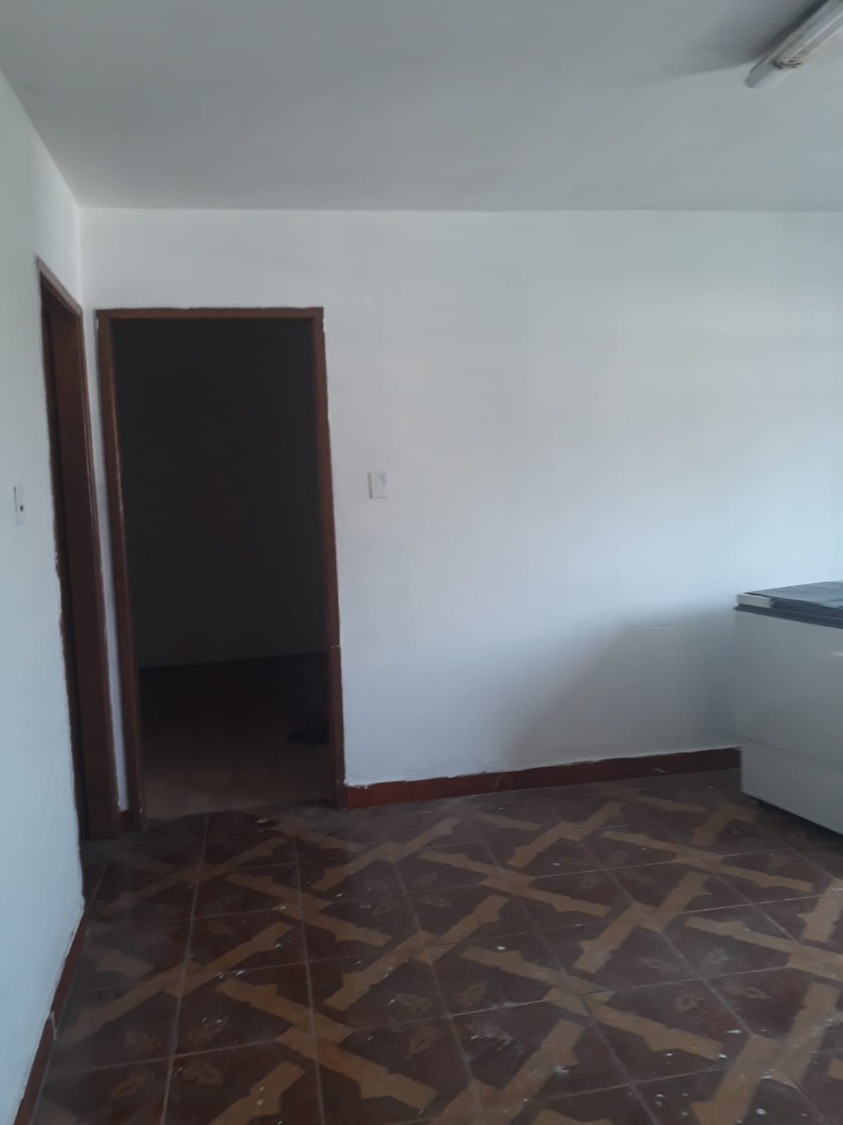 Casa Térrea em Lote Inteiro - Jardim Elba