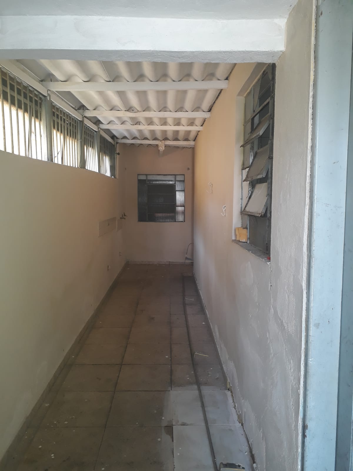 Casa Térrea em Lote Inteiro - Jardim Elba