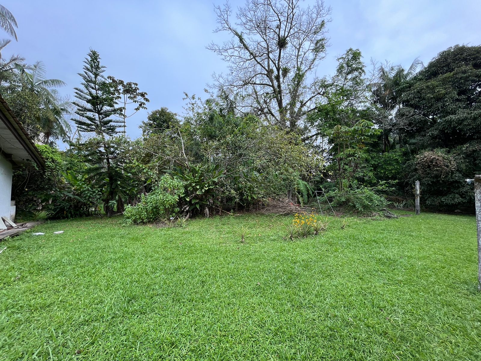 Terreno em área comercial e residencial