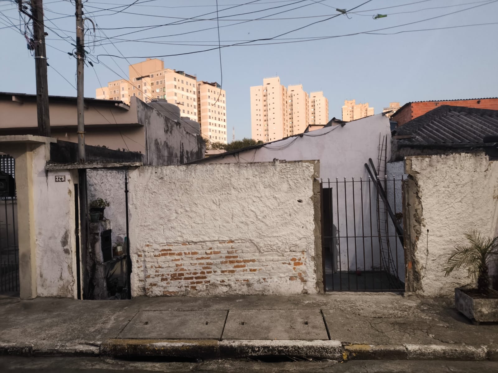CASA A VENDA VILA LIVIEIRO 