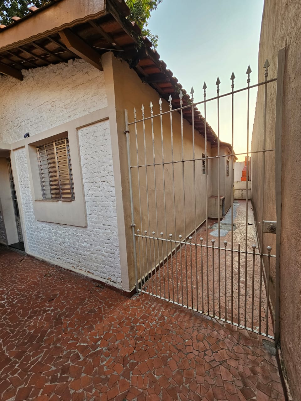 CASA INDEPENDENTE PARA LOCAÇÃO VILA MORAES