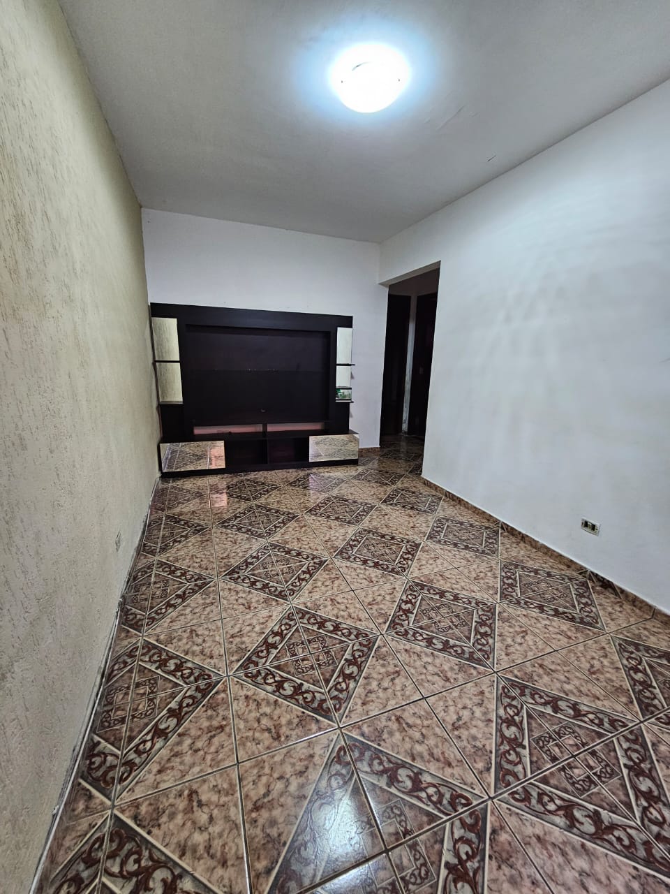 CASA INDEPENDENTE PARA LOCAÇÃO VILA MORAES