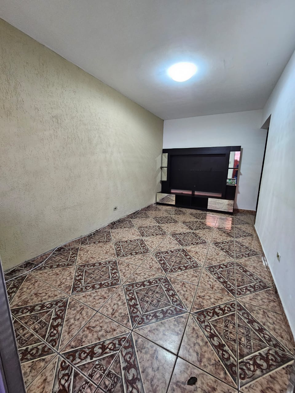 CASA INDEPENDENTE PARA LOCAÇÃO VILA MORAES
