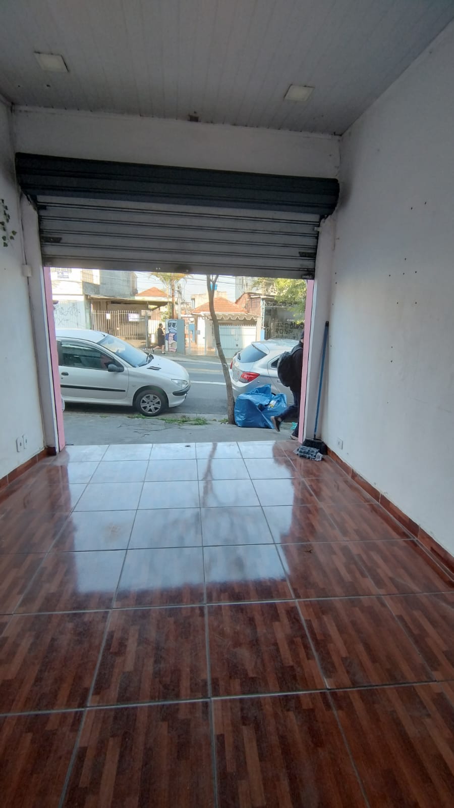 SALÃO COMERCIAL PARA LOCAÇÃO NO JARDIM CLIMAX
