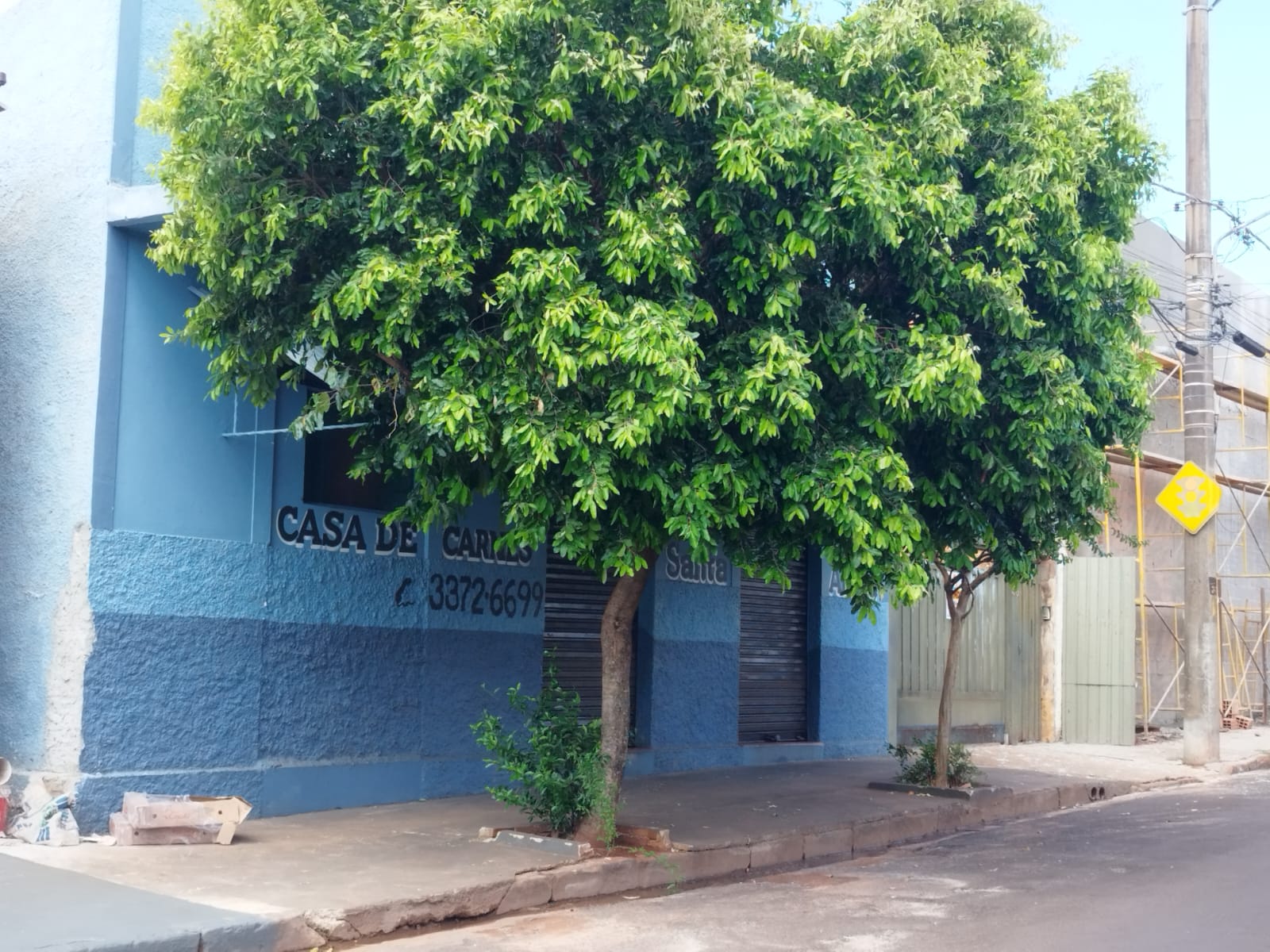 ALUGA PONTO COMERCIAL