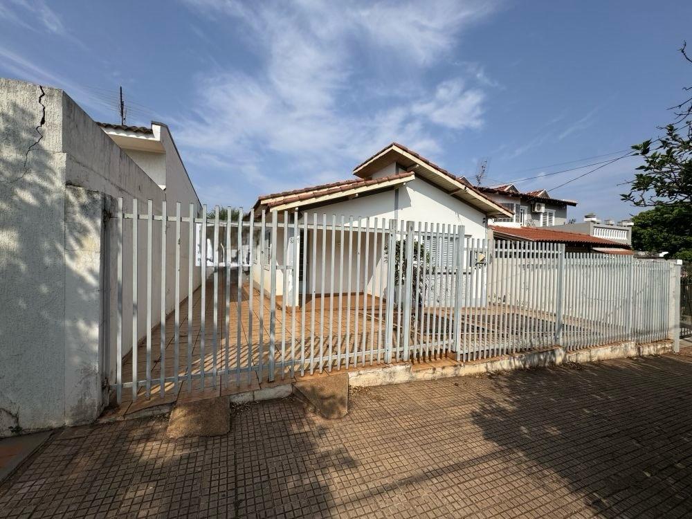 CASA A VENDA NO CENTRO