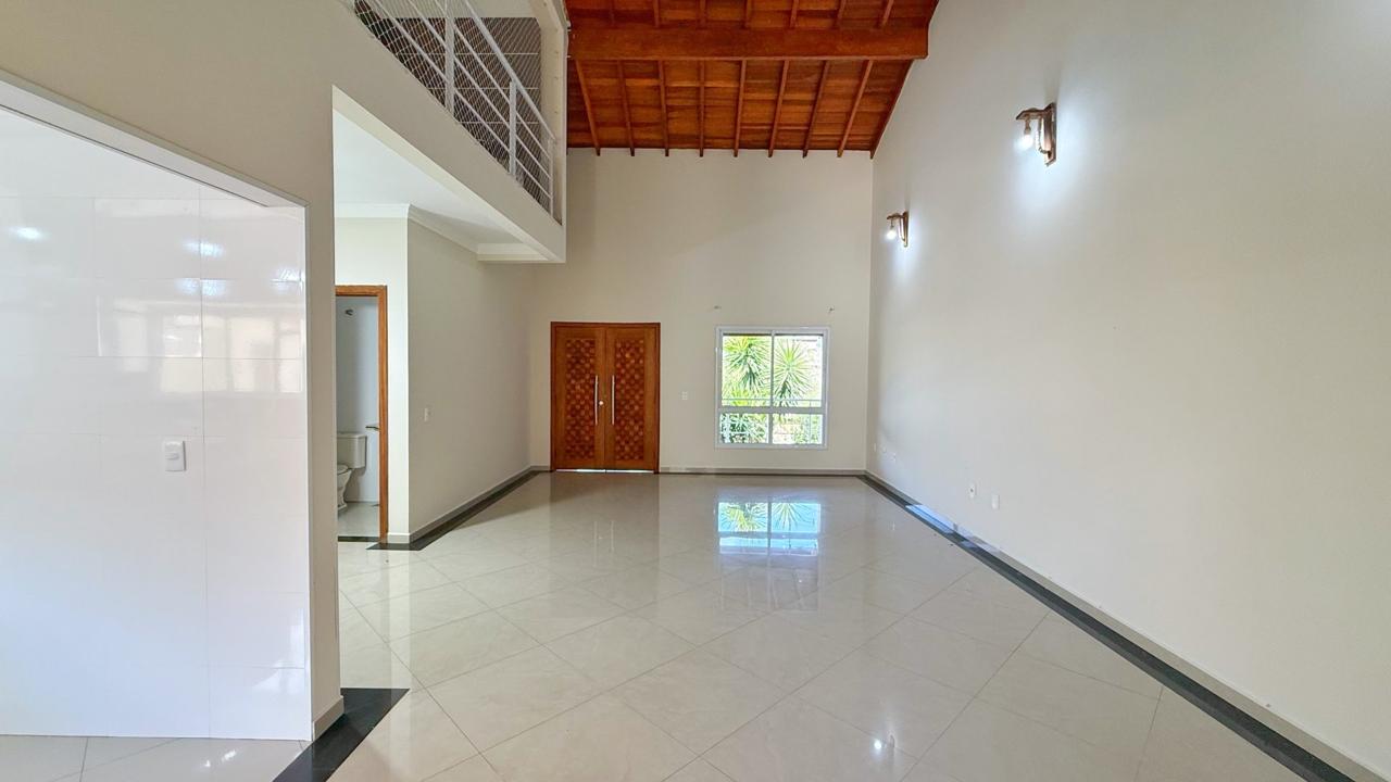 Excelente Casa em condomínio no Loteamento Portal de Itaici em Indaiatuba SP