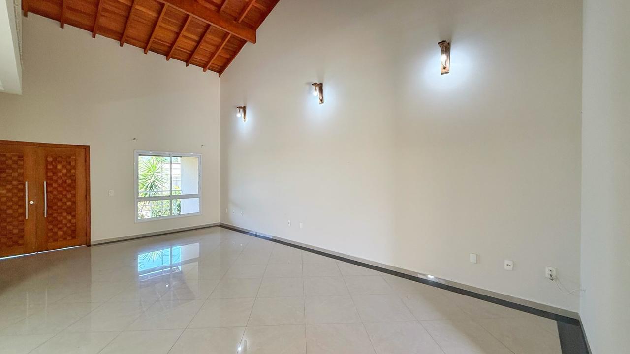 Excelente Casa em condomínio no Loteamento Portal de Itaici em Indaiatuba SP