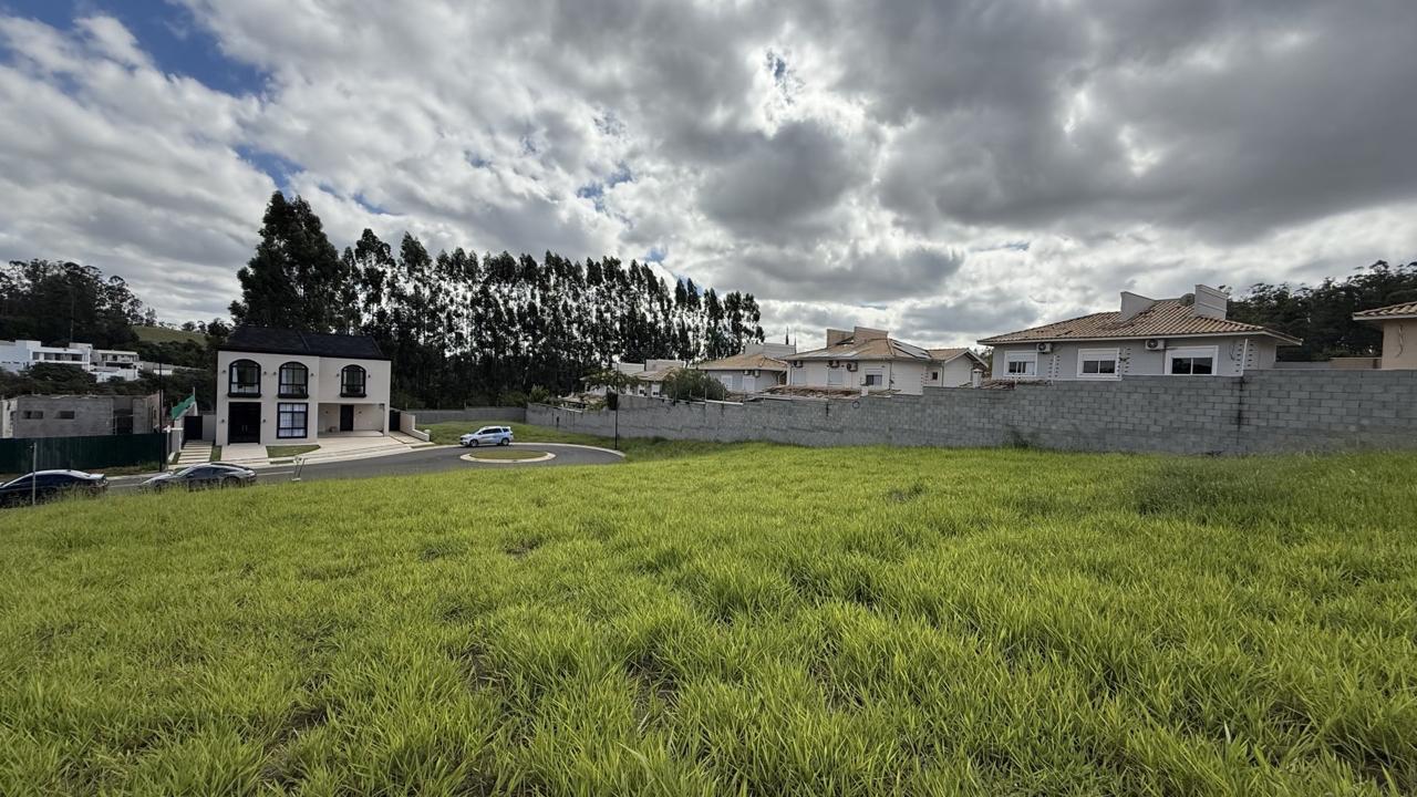 Terreno em condomínio - Venda