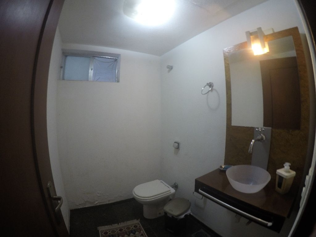 Casa 4 dormitórios 