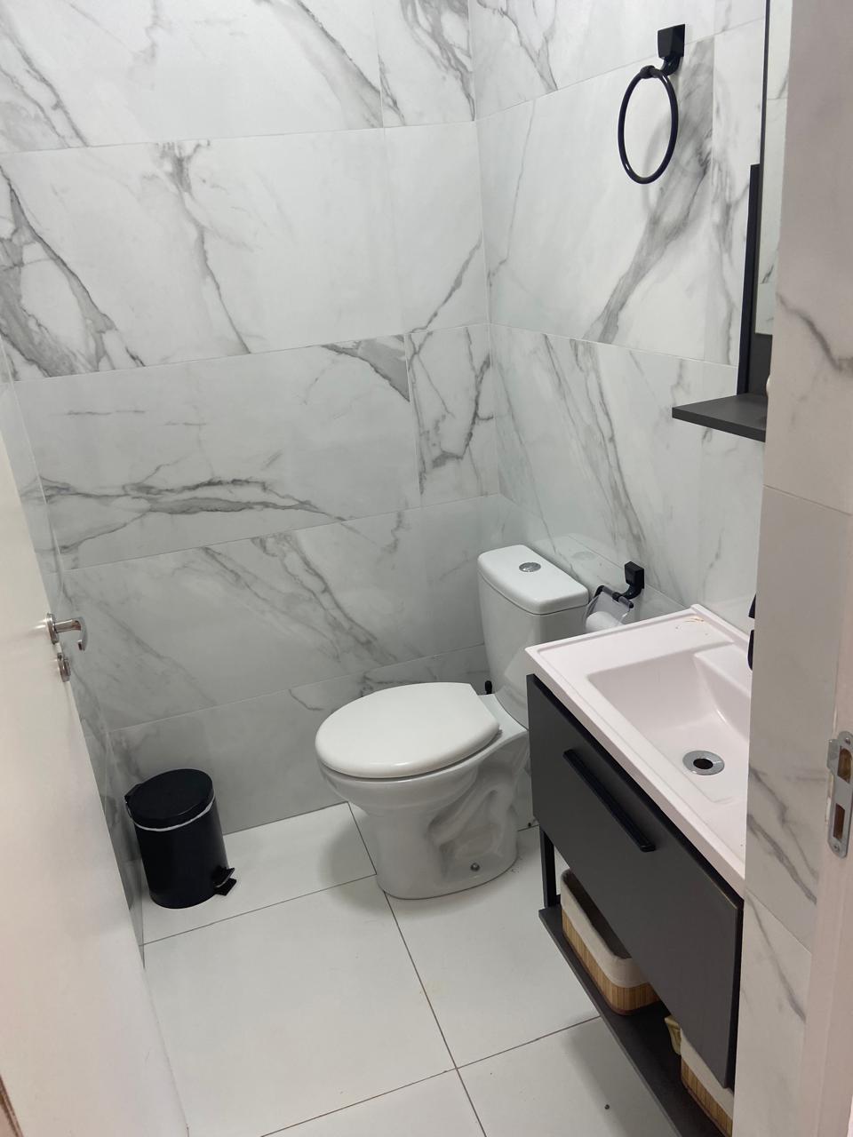 Casa  de esquina com 3 níveis