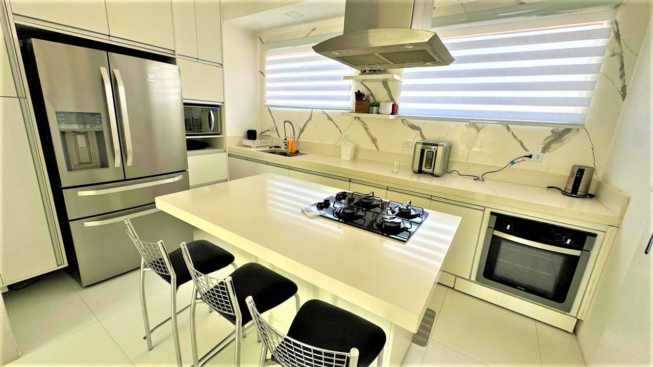 Elegante Apartamento no Pontal de Santa Marina em Caraguatatuba SP