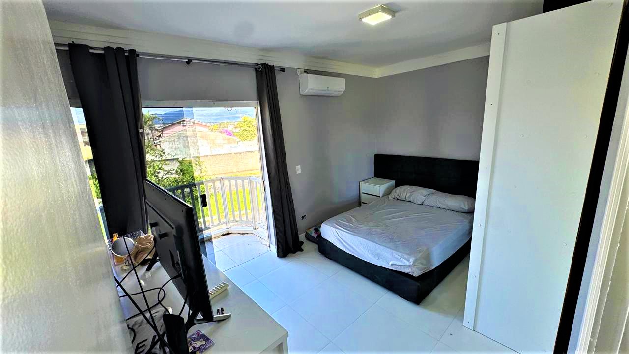 Elegante Apartamento no Pontal de Santa Marina em Caraguatatuba SP