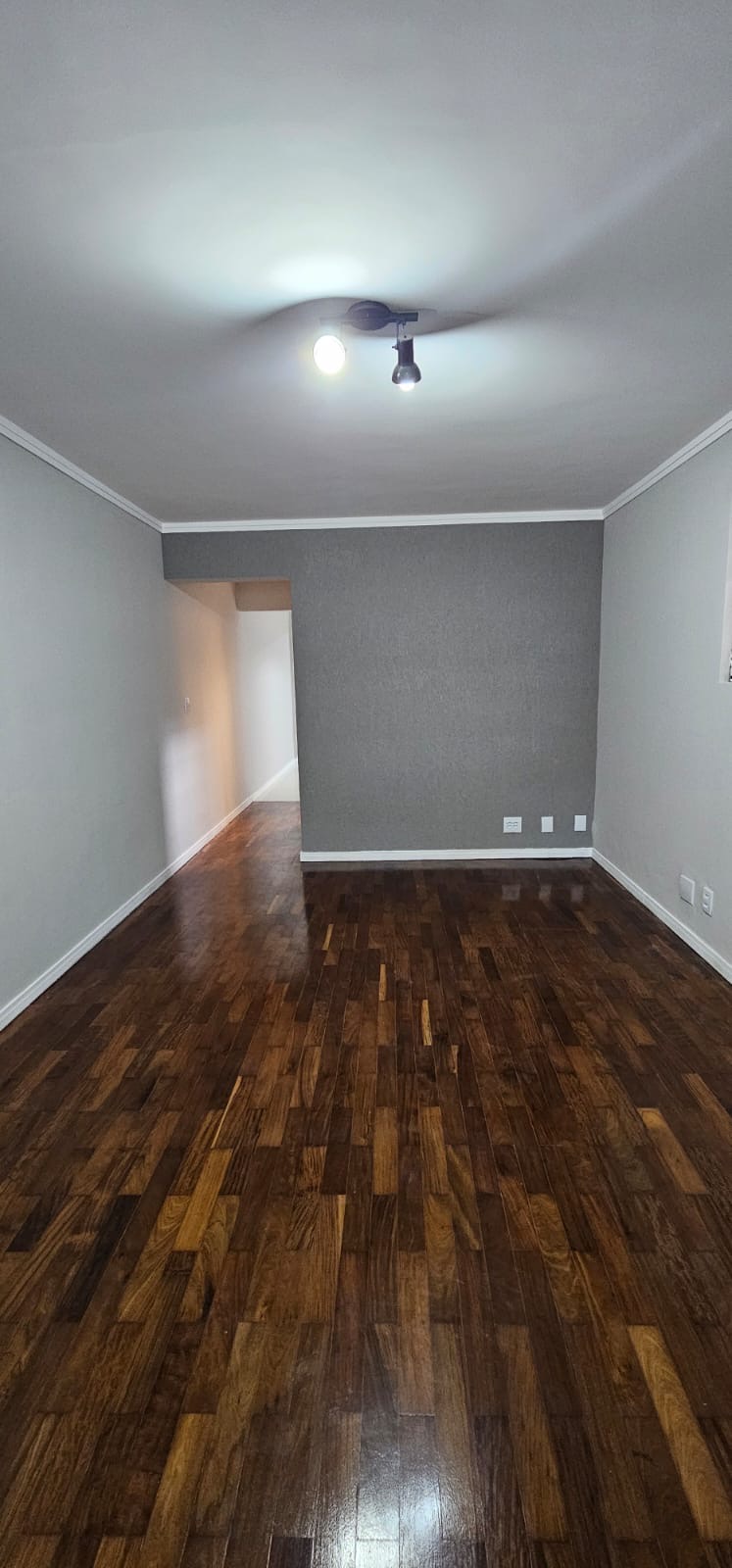 Sobrado Geminado à Venda no Ferreira, SP 