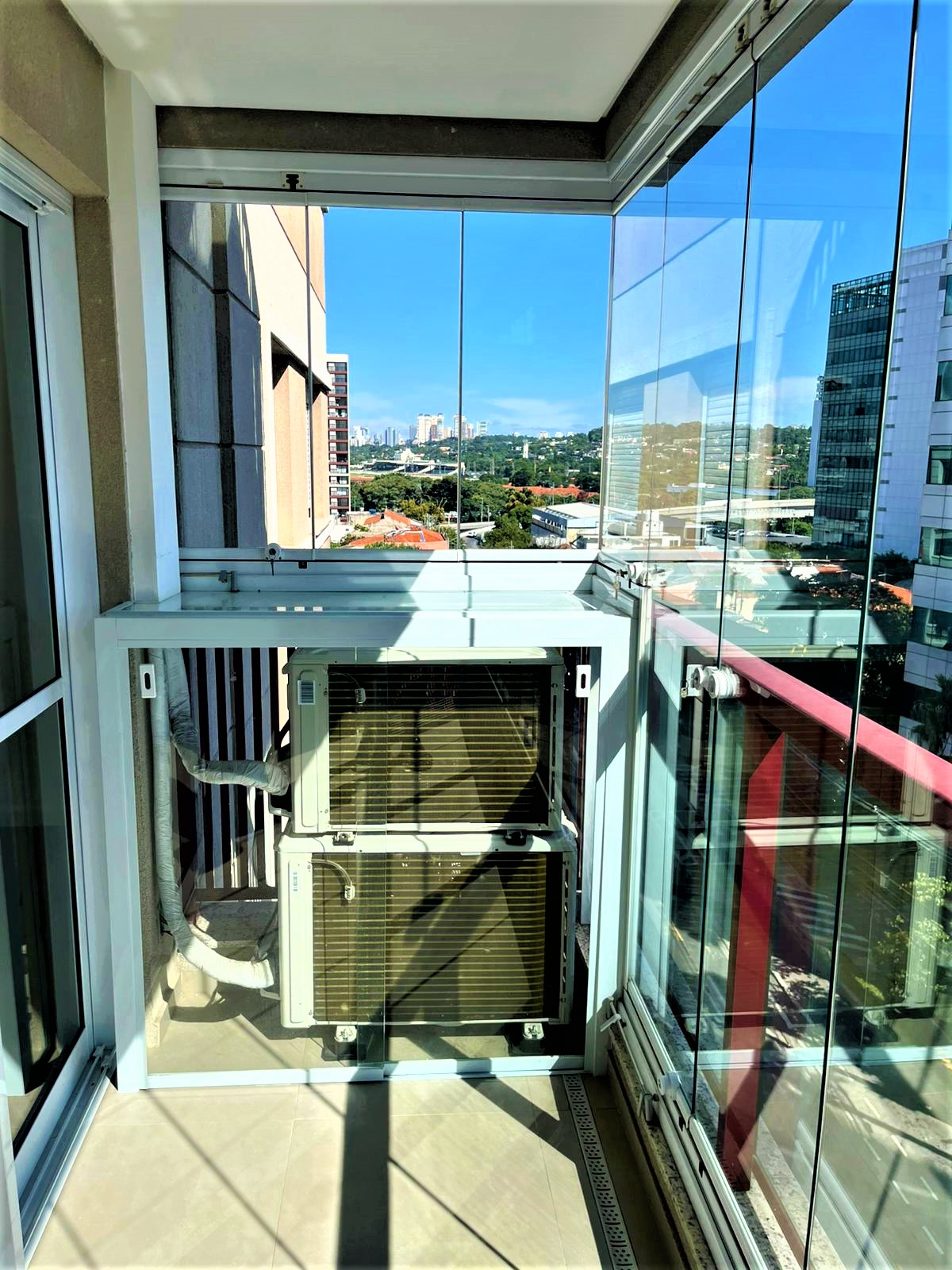 Apartamento para Alugar em Pinheiros, SP - 2 Quartos, 60m², Novo e Mobiliado