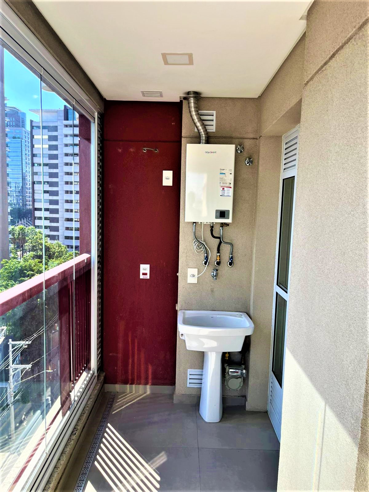 Apartamento para Alugar em Pinheiros, SP - 2 Quartos, 60m², Novo e Mobiliado