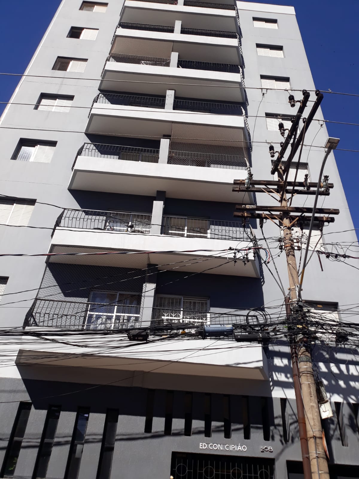Vendo KITNET 40m² 01 vaga de garagem - Centro