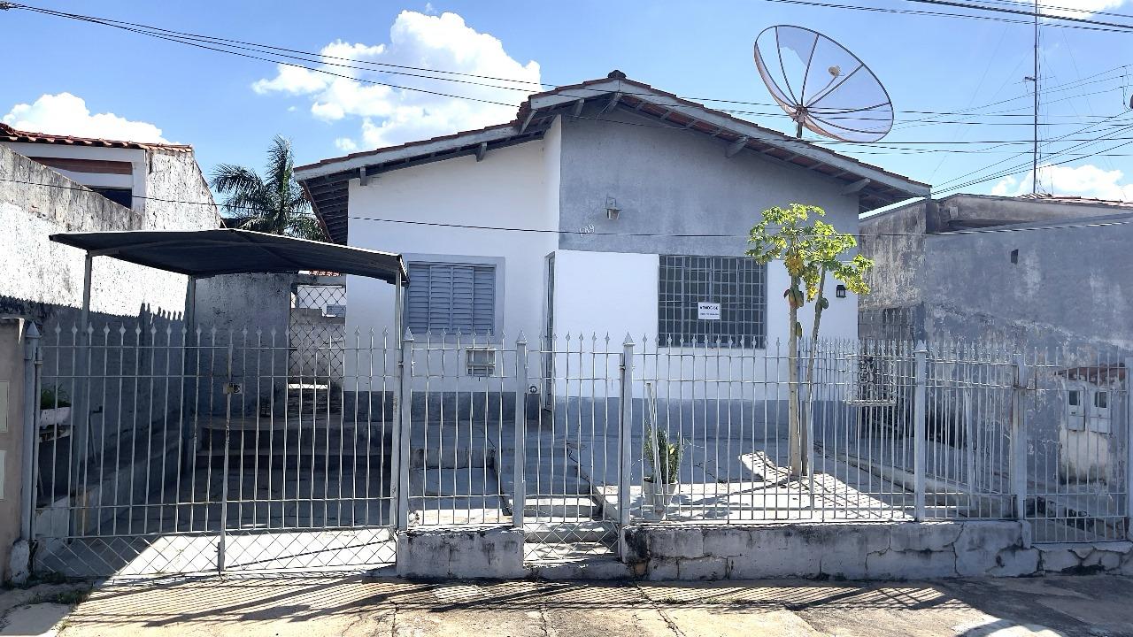 Vendo 02 CASAS FRENTE E FUNDOS 95m² - Jd. Garcia