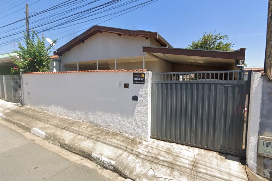VENDO CASA TÉRREA 174m² - 3 Dorms (1 Suíte) - Quintal com Árvores Frutíferas - 5 Vagas - Jardim Garcia, Campinas - Aceita Financiamento