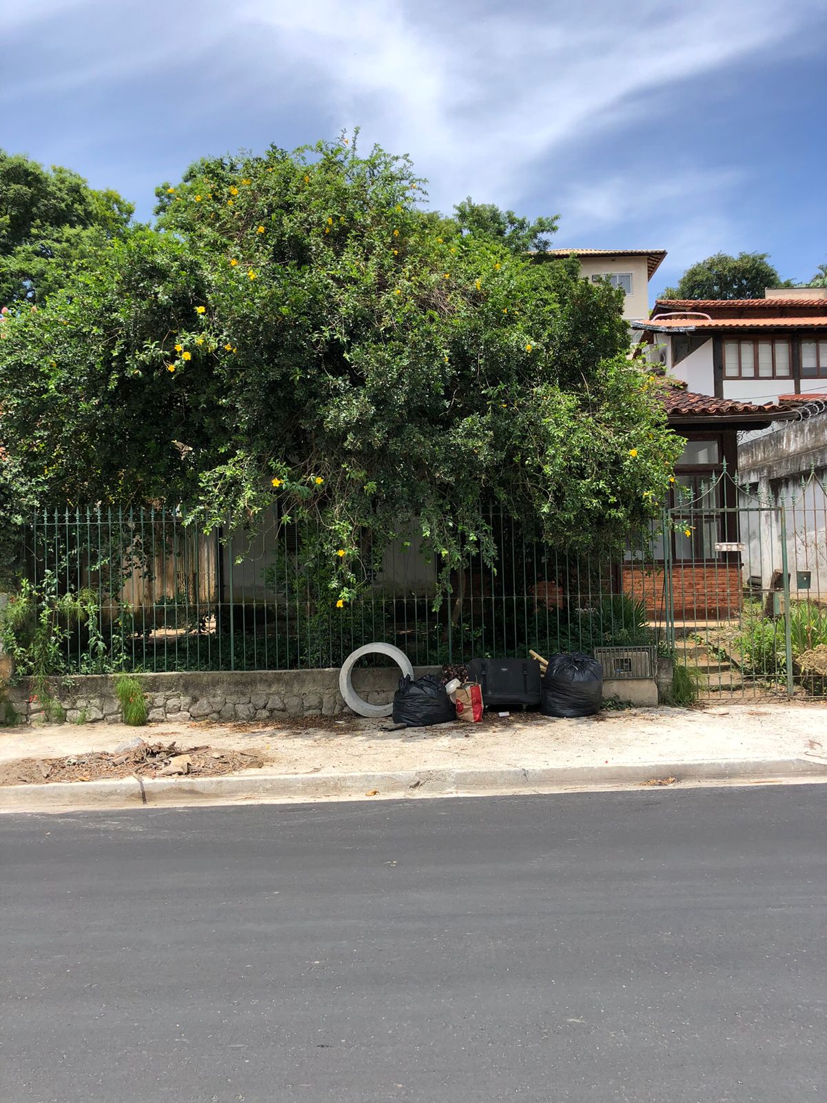 Casa Linear 2 Quartos com Suíte no Maravista em Itaipu- Niterói/RJ.