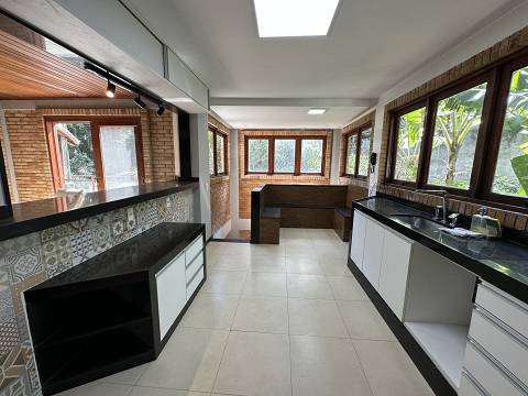 Casa alto padrão 4 quartos no Condomínio Ubá Itacoatiara - Niterói/RJ.