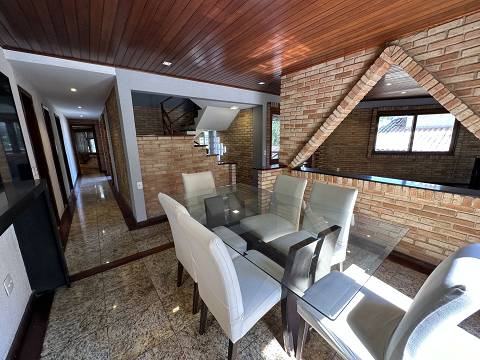 Casa alto padrão 4 quartos no Condomínio Ubá Itacoatiara - Niterói/RJ.