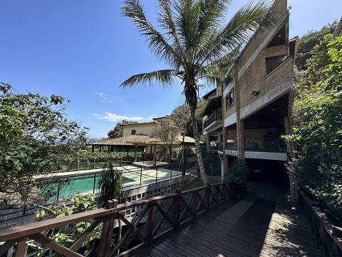 Casa alto padrão 4 quartos no Condomínio Ubá Itacoatiara - Niterói/RJ.