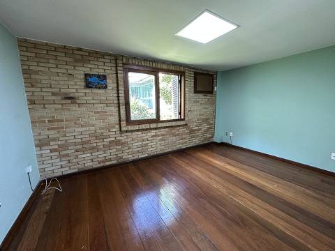 Casa alto padrão 4 quartos no Condomínio Ubá Itacoatiara - Niterói/RJ.