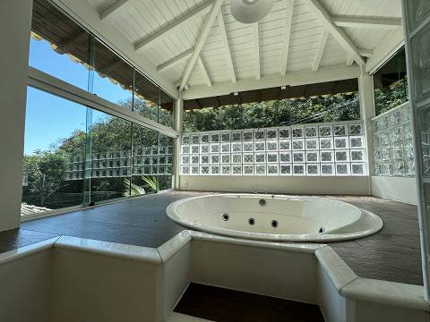 Casa alto padrão 4 quartos no Condomínio Ubá Itacoatiara - Niterói/RJ.